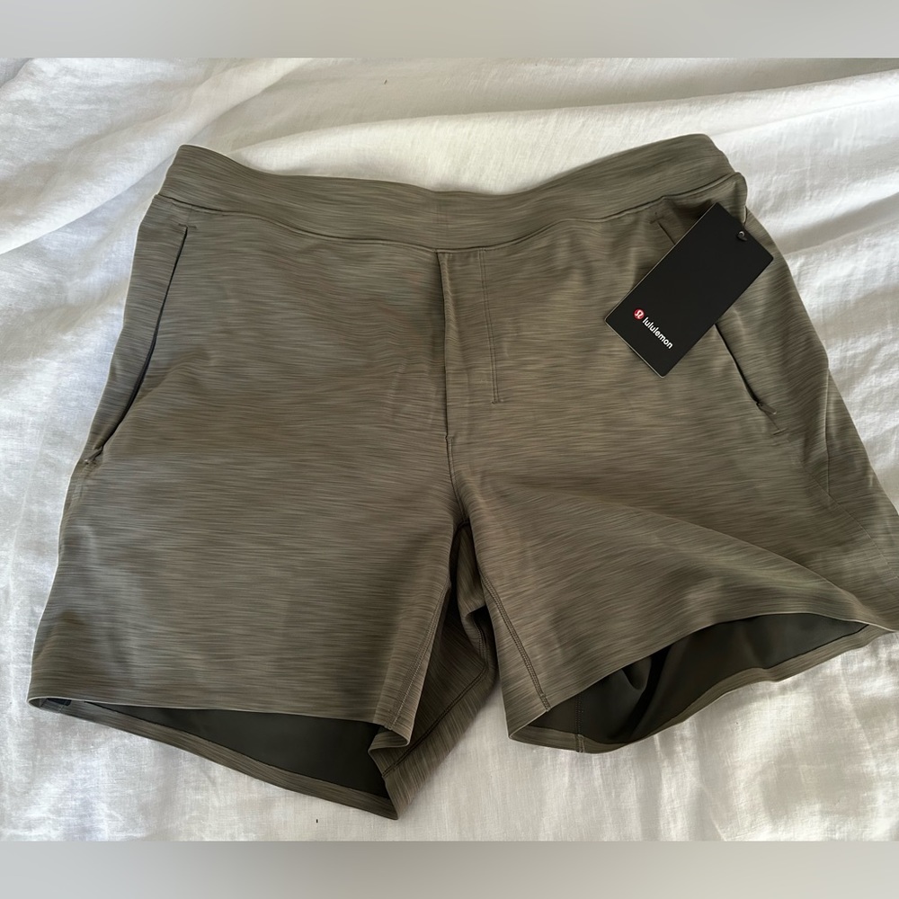 NWT Lululemon Balancer 6” Shorts - Size XL